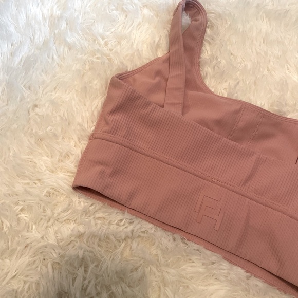 First health sports bra - Picture 2 of 3